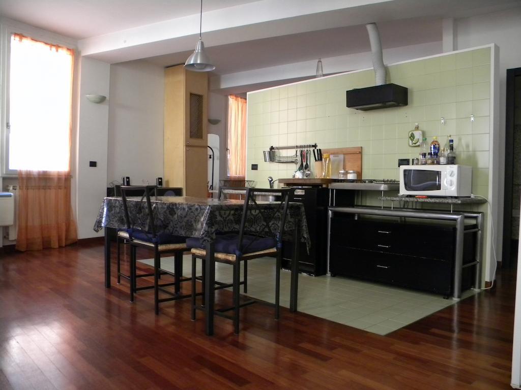 Ampio Open Space In Centro Storico Bologna Room photo